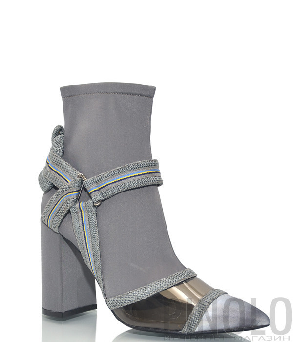 Ботильоны Jeffrey Campbell Abate с декором серые