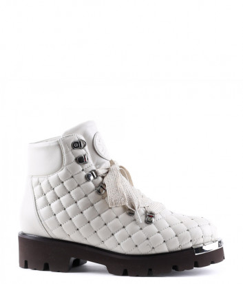 Кожаные стеганные ботинки Baldinini 948062 на меху белые