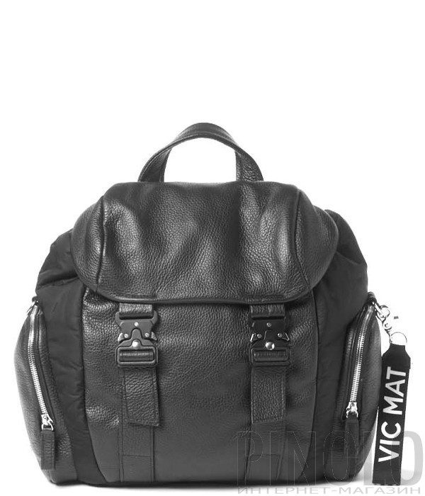 Рюкзак VIC MATIE 1Y0518T с карманами по бокам черный