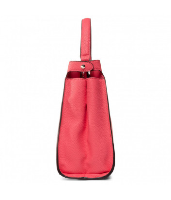 Сумка GUESS Uptown Chic HWVG7301060 коралловая