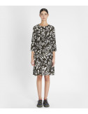 Шелковое платье WEEKEND Max Mara Fischio WE52210717 черное с цветочным принтом