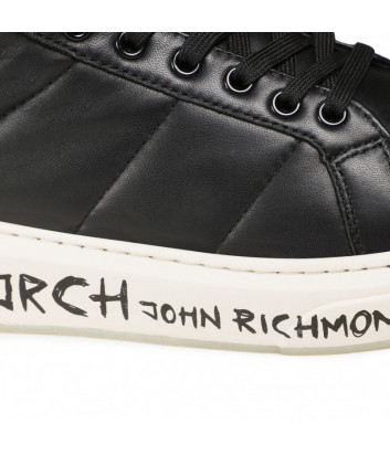 Высокие кожаные кеды JOHN RICHMOND 12226 черные с надписями на подошве