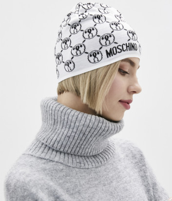 Женская шапка BOUTIQUE MOSCHINO 65243 белая с принтом