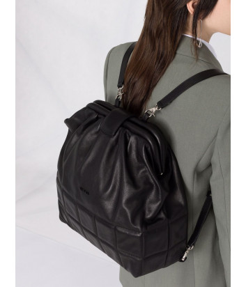 Кожаная сумка-рюкзак VIC MATIE 1A0126T с квадратной строчкой внизу черная