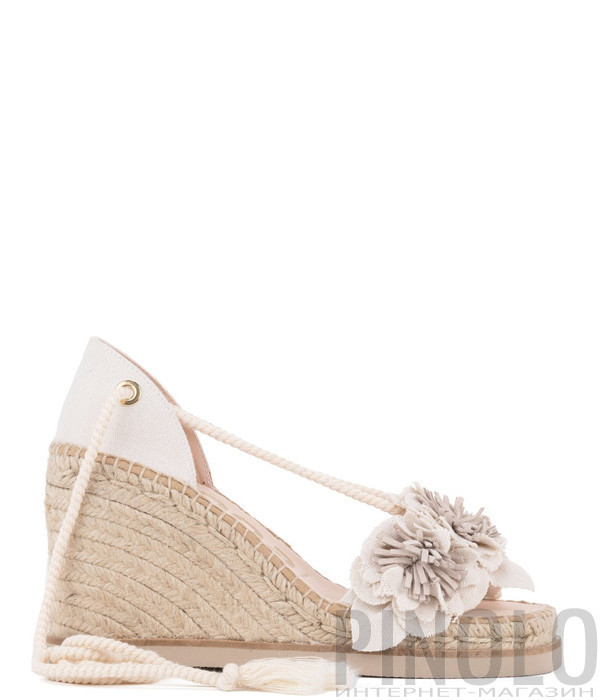 Босоножки на платформе KANNA 22142 с цветами кремовые