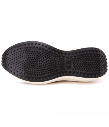 Текстильные кроссовки VIC MATIE 5C1104D черные