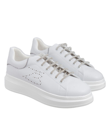 Белые кожаные кроссовки TOSCA BLU Aloe SS2312S011 с декором