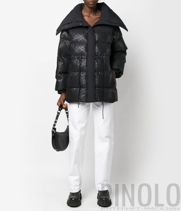 Пуховик PINKO 101641 А127 с принтованным логотипом черный