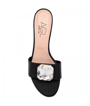 Кожаные босоножки ATTILIO GIUSTI LEOMBRUNI (AGL) 687002 с декором черные