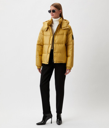Куртка утепленная PINKO 103821 A1ZR с капюшоном желтая