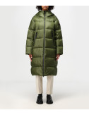 Длинный пуховик PEUTEREY PED4807 с капюшоном зеленый