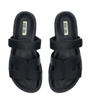 Кожаные сандалии BIBI LOU 525Z40VK на плоской подошве черные