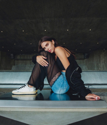 Женские кроссовки CRIME LONDON Chelsea 21203AA7.10 с глиттером белые