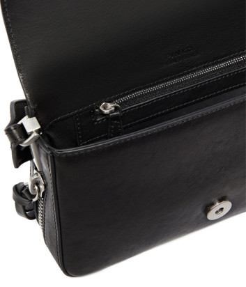 Кожаная сумка PINKO Mini Love Bag Slouchy Zip 105345 с плечевым ремнем и цепочкой черная