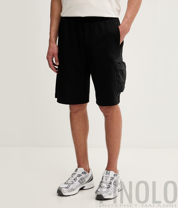 Спортивні шорти EA7 Emporio Armani 7M001588 AF12660 з кишенею чорні