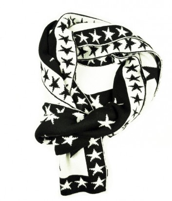 Теплый шарф Guess со звездным принтом черно-белый