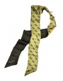 Женский платок-галстук Guess с аккуратной подвеской коричневый